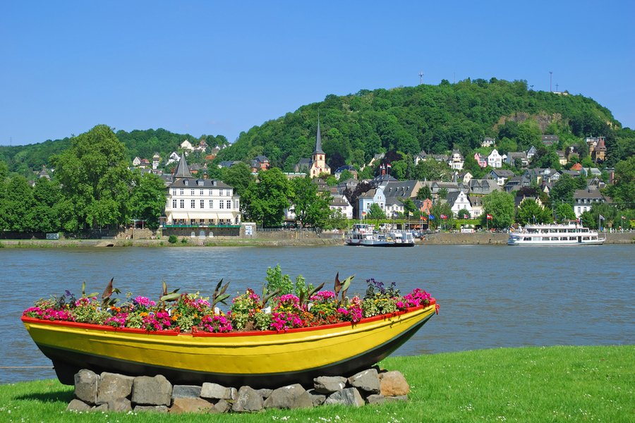 Rhein ab Düsseldorf, Deutschland auf der VIVA ONE