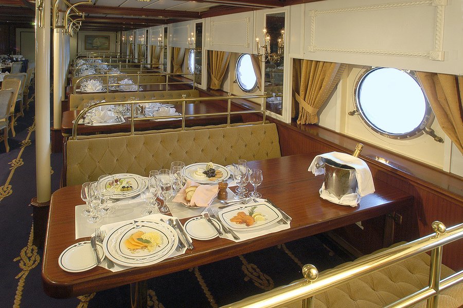 Star Flyer Charter