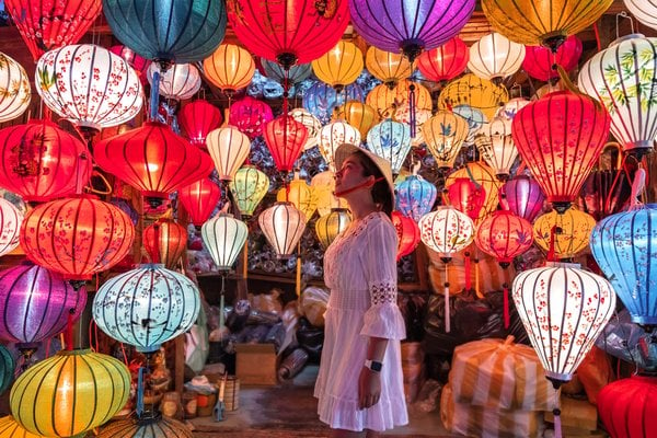 Luxury Paper Lantern Luminaries with A Hong Kong Stay