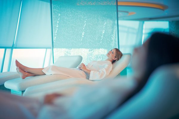 Celebrity Reflection