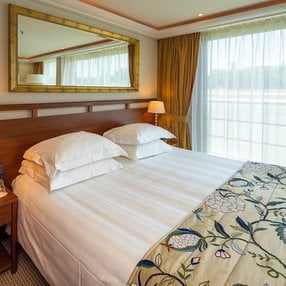 Come aboard the AmaDante and discover one of 8 cabin categories on a total of 4 decks that can accommodate 144 passengers. Choose your dream cabin and feel at home on board the AmaDante!