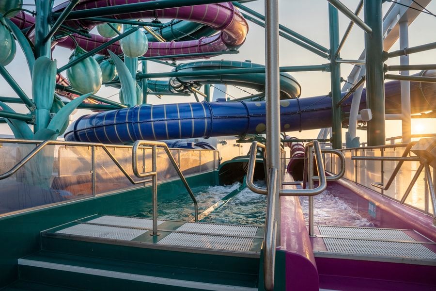 Westelijke Middellandse Zee vanaf Marseille, Frankrijk met de MSC World Asia