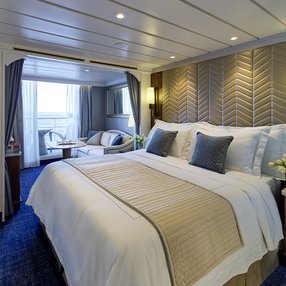 Come aboard the Seven Seas Voyager and discover one of 20 cabin categories on a total of 9 decks that can accommodate 680 passengers. Choose your dream cabin and feel at home on board the Seven Seas Voyager!