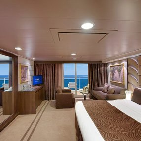 Come aboard the MSC Divina and discover one of 69 cabin categories on a total of 13 decks that can accommodate 4345 passengers. Choose your dream cabin and feel at home on board the MSC Divina!