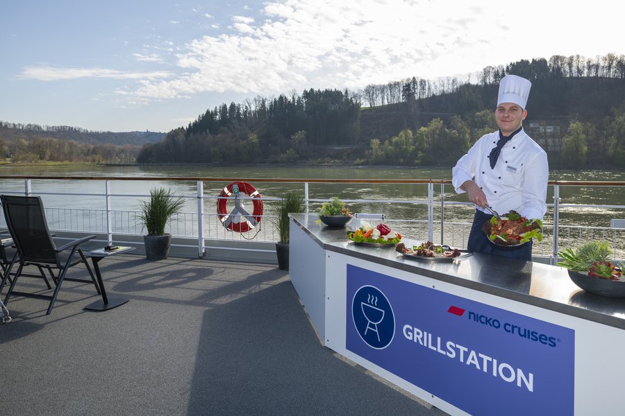 Donau vanaf Passau, Duitsland met de VIKTORIA