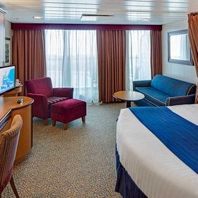 Come aboard the Serenade of the Seas and discover one of 121 cabin categories on a total of 12 decks that can accommodate 2476 passengers. Choose your dream cabin and feel at home on board the Serenade of the Seas!