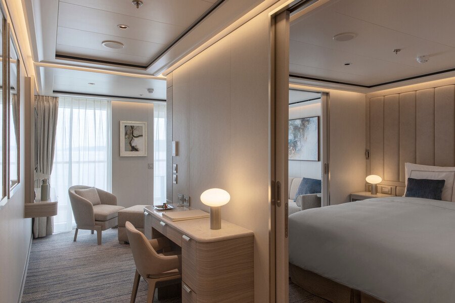 Medallion Suite (Kat. ME): 