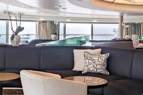 Seabourn Pursuit