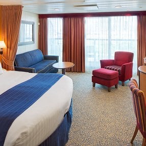 Kommen Sie an Bord der Brilliance of the Seas und entdecken Sie eine der 103 Kabinenkategorien auf insgesamt 12 Decks die für 2543 Passagiere Platz bieten. Wählen Sie Ihre Traumkabine und fühlen Sie sich auf Ihrer Kreuzfahrt an Bord der Brilliance of the Seas wie Zuhause!