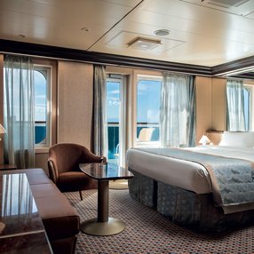 Kommen Sie an Bord der Costa Diadema und entdecken Sie eine der 53 Kabinenkategorien auf insgesamt 14 Decks die für 4947 Passagiere Platz bieten. Wählen Sie Ihre Traumkabine und fühlen Sie sich auf Ihrer Kreuzfahrt an Bord der Costa Diadema wie Zuhause!