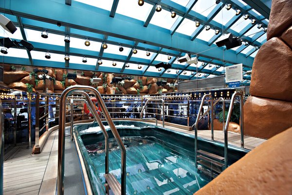 Carnival Glory