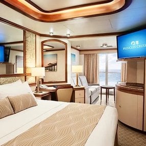 Kommen Sie an Bord der Coral Princess und entdecken Sie eine der 108 Kabinenkategorien auf insgesamt 12 Decks die für 2000 Passagiere Platz bieten. Wählen Sie Ihre Traumkabine und fühlen Sie sich auf Ihrer Kreuzfahrt an Bord der Coral Princess wie Zuhause!