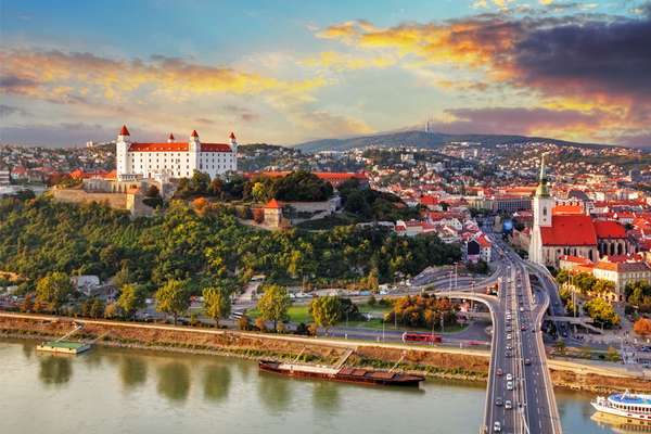 Erkunden Sie Bratislava ab Passau