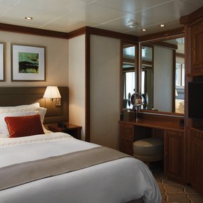 Kies jouw droomhut en voel je thuis tijdens je cruise aan boord van de undefined!