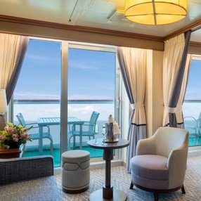 Come aboard the Azura and discover one of 41 cabin categories on a total of 15 decks that can accommodate 3100 passengers. Choose your dream cabin and feel at home on board the Azura!