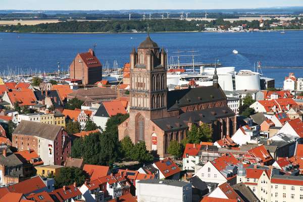 Erleben Sie Stralsund, Niederfinow und Potsdam