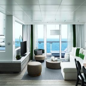 Kies jouw droomhut en voel je thuis tijdens je cruise aan boord van de undefined!