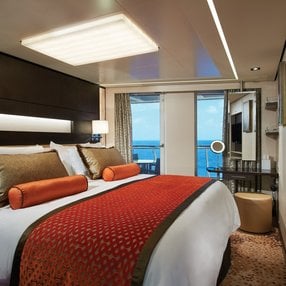 Kommen Sie an Bord der undefined und entdecken Sie eine der 123 Kabinenkategorien auf insgesamt 16 Decks die für 4266 Passagiere Platz bieten. Wählen Sie Ihre Traumkabine und fühlen Sie sich auf Ihrer Kreuzfahrt an Bord der undefined wie Zuhause!