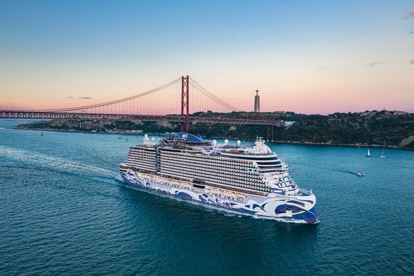 Norwegian Viva