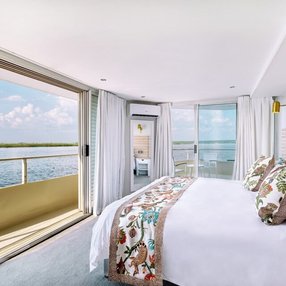 Come aboard the Zambezi Queen and discover one of 3 cabin categories on a total of 3 decks that can accommodate 28 passengers. Choose your dream cabin and feel at home on board the Zambezi Queen!