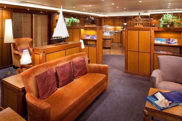 Ms Veendam