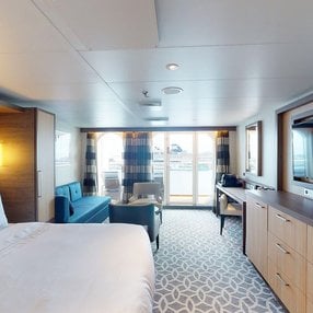 Kommen Sie an Bord der Odyssey of the Seas und entdecken Sie eine der 143 Kabinenkategorien auf insgesamt 14 Decks die für 5510 Passagiere Platz bieten. Wählen Sie Ihre Traumkabine und fühlen Sie sich auf Ihrer Kreuzfahrt an Bord der Odyssey of the Seas wie Zuhause!