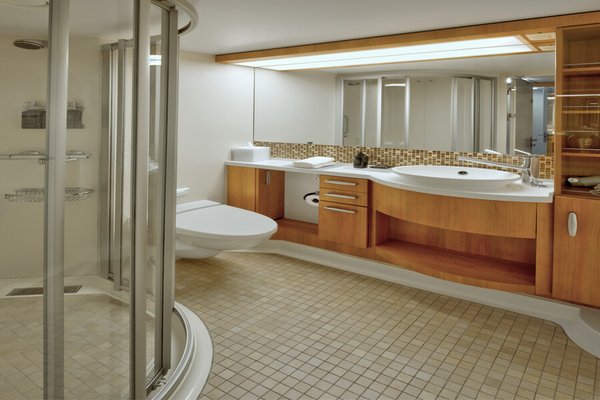 Celebrity Equinox