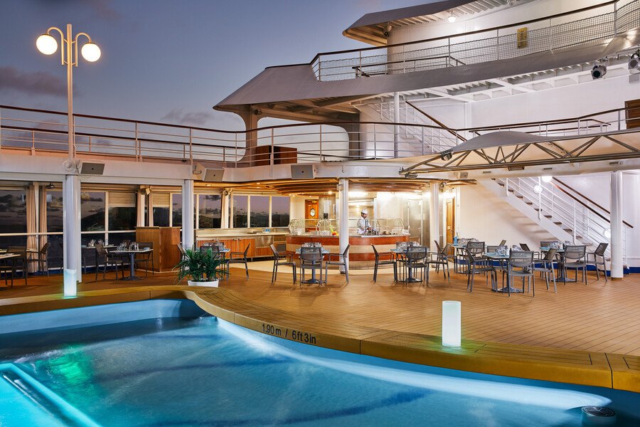 Silver Whisper