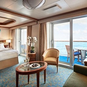 Come aboard the Sapphire Princess and discover one of 81 cabin categories on a total of 13 decks that can accommodate 2670 passengers. Choose your dream cabin and feel at home on board the Sapphire Princess!