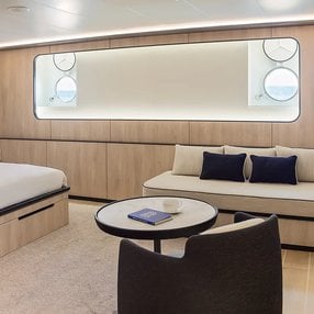 Come aboard the Le Ponant and discover one of 17 cabin categories on a total of 4 decks that can accommodate 64 passengers. Choose your dream cabin and feel at home on board the Le Ponant!