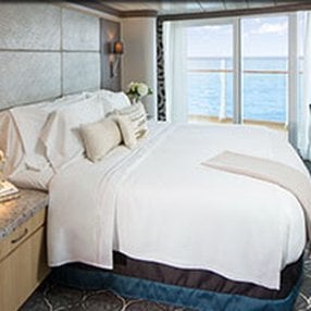Kommen Sie an Bord der undefined und entdecken Sie eine der 171 Kabinenkategorien auf insgesamt 15 Decks die für 6687 Passagiere Platz bieten. Wählen Sie Ihre Traumkabine und fühlen Sie sich auf Ihrer Kreuzfahrt an Bord der undefined wie Zuhause!