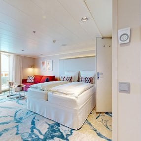 Kommen Sie an Bord der undefined und entdecken Sie eine der 47 Kabinenkategorien auf insgesamt 10 Decks die für 2050 Passagiere Platz bieten. Wählen Sie Ihre Traumkabine und fühlen Sie sich auf Ihrer Kreuzfahrt an Bord der undefined wie Zuhause!