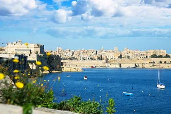 Erleben Sie La Valletta, Giardini Naxos und Barcelona