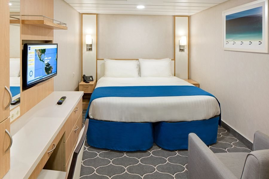 Inside Cabin: 2W
