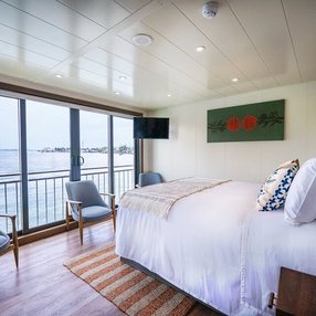 Come aboard the AmaMelodia and discover one of 5 cabin categories on a total of 3 decks that can accommodate 64 passengers. Choose your dream cabin and feel at home on board the AmaMelodia!