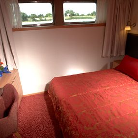 Come aboard the Avalon Scenery and discover one of 1 cabin categories on a total of 4 decks that can accommodate 138 passengers. Choose your dream cabin and feel at home on board the Avalon Scenery!