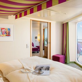 Kies jouw droomhut en voel je thuis tijdens je cruise aan boord van de undefined!