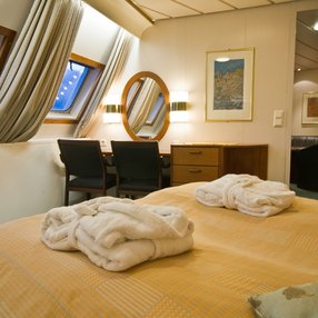 Kies jouw droomhut en voel je thuis tijdens je cruise aan boord van de undefined!