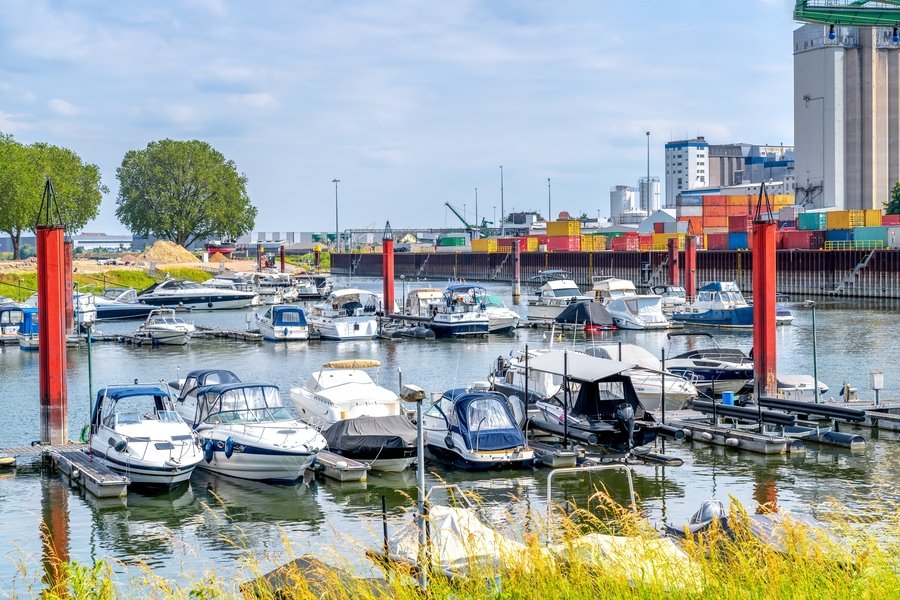Rhein ab Köln, Deutschland auf der Annika