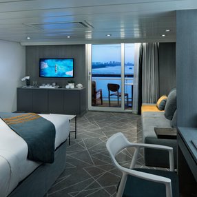 Kommen Sie an Bord der undefined und entdecken Sie eine der 86 Kabinenkategorien auf insgesamt 12 Decks die für 2218 Passagiere Platz bieten. Wählen Sie Ihre Traumkabine und fühlen Sie sich auf Ihrer Kreuzfahrt an Bord der undefined wie Zuhause!