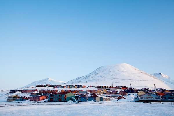 Vaar langs het waanzinnige Jan Mayen (eiland)