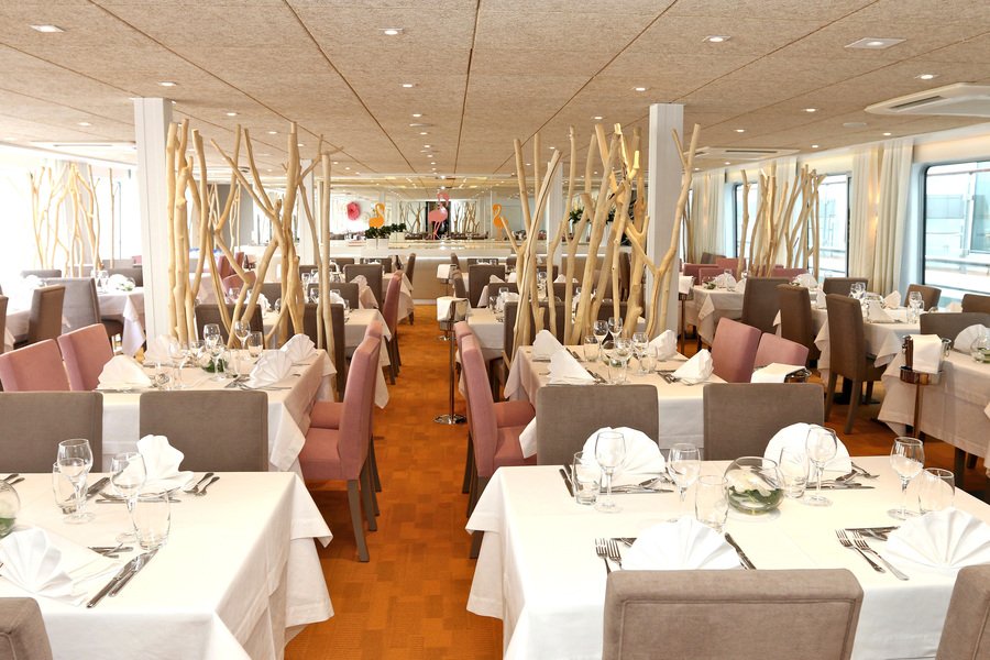 MS Camargue