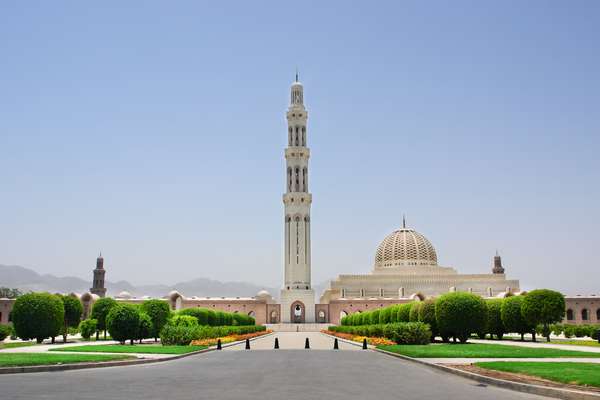 Entdecken Sie 8 Tage Muscat und Abu Dhabi