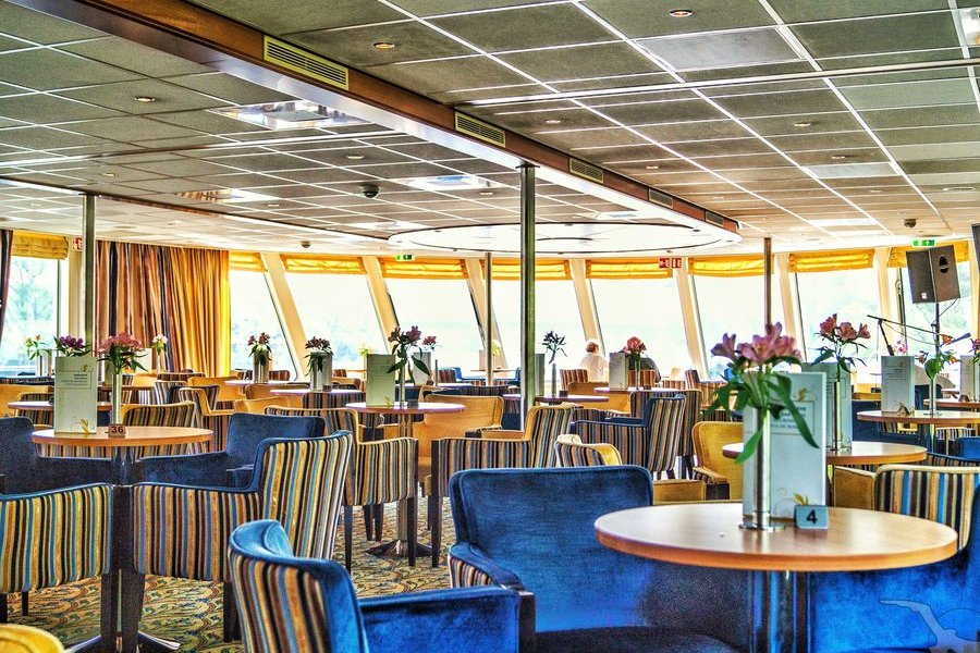 Main ab Köln, Deutschland auf der Aurelia