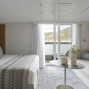 Come aboard the Le Champlain and discover one of 17 cabin categories on a total of 6 decks that can accommodate 184 passengers. Choose your dream cabin and feel at home on board the Le Champlain!
