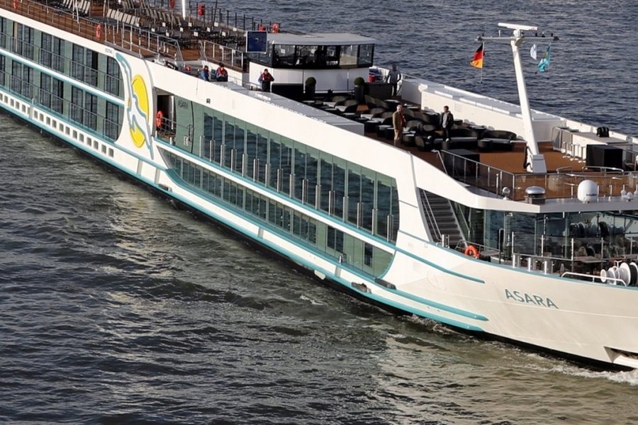 Rhein ab Köln, Deutschland auf der Asara