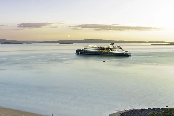 Seabourn Pursuit