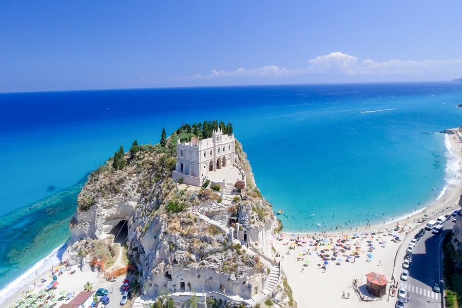 Westliches Mittelmeer ab Piräus (Athen), Griechenland auf der EUROPA 2