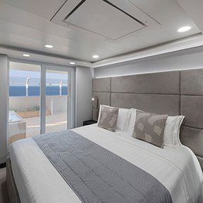 Kommen Sie an Bord der undefined und entdecken Sie eine der 50 Kabinenkategorien auf insgesamt 13 Decks die für 3013 Passagiere Platz bieten. Wählen Sie Ihre Traumkabine und fühlen Sie sich auf Ihrer Kreuzfahrt an Bord der undefined wie Zuhause!