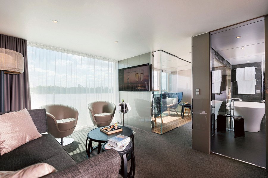 Royal Owner’s Suite: RO